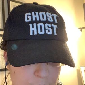 Meet your Posher, Adella